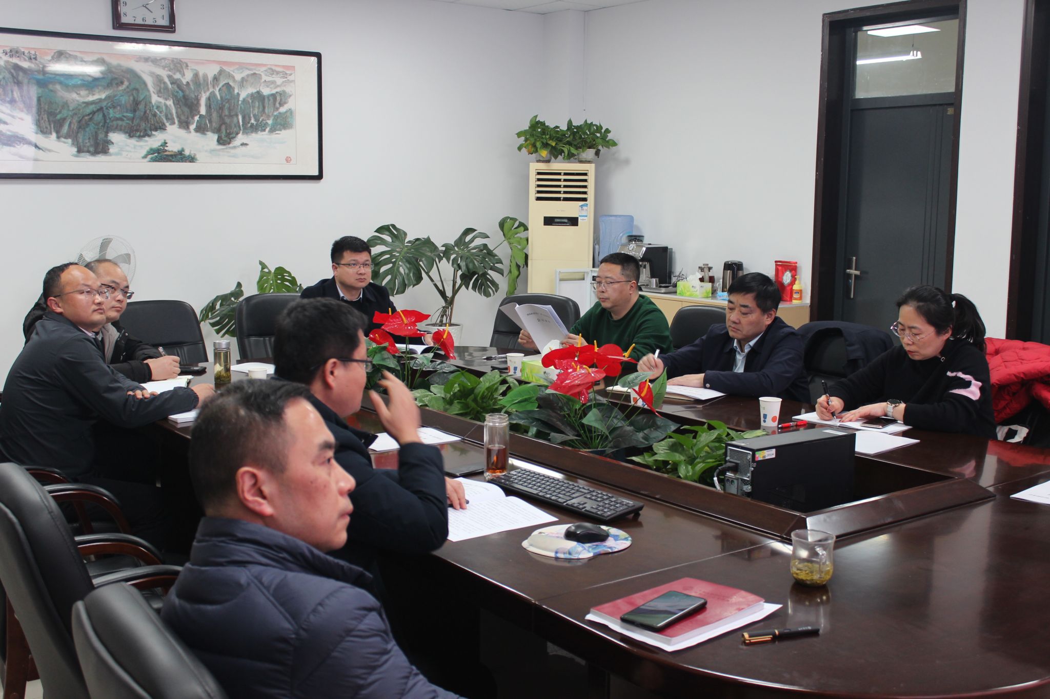 说明: C:\Users\Administrator\Desktop\2025年1月3日科创学院建设推进会\IMG_5785.JPG